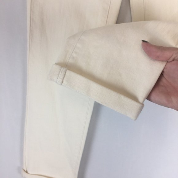🌷 3/$30 Mossimo (Target) Cream High Rise Straight Leg Cropped Jean Size 00 - Picture 3 of 10